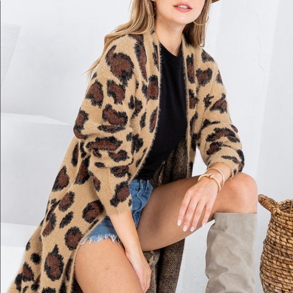 Leopard sweater cardigan 🤎 - Picture 1 of 9